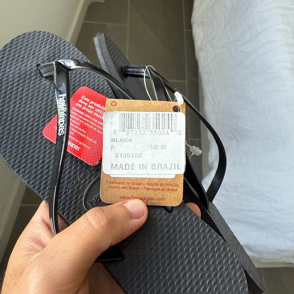Havaianas Classic Black Sandals - Picture 3 of 4